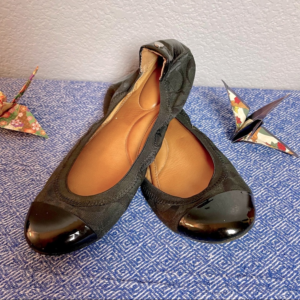 Coach Logo Ballerina Flats with Patent Leather Toes 7.5B